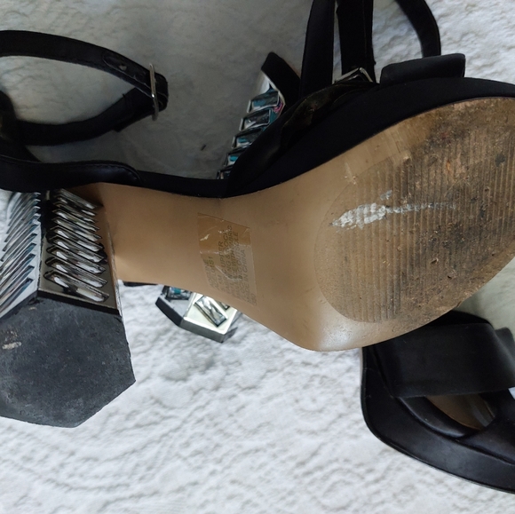 STEVE MADDEN ADELINE ANKLE STRAP PLATFORM W/ RHINESTONES - Picture 9 of 10